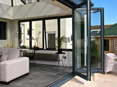 ALUK Bi-Fold Door